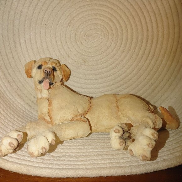 A Breed Apart 70032 Yellow Labrador Retriever Figurine 2002 Country Artists Ltd - Picture 5 of 13